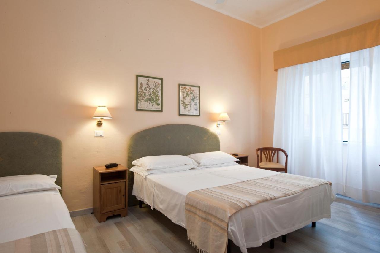 Hotel Ausonia Follonica Exterior photo