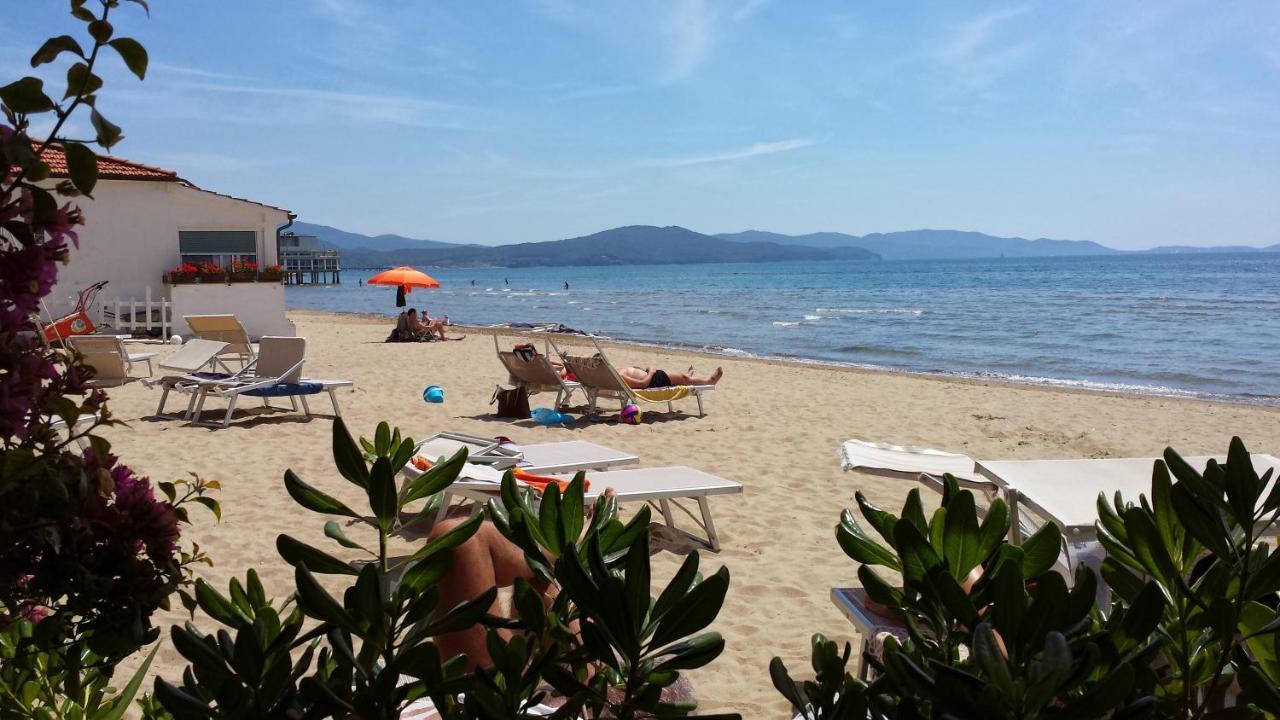 Hotel Ausonia Follonica Exterior photo